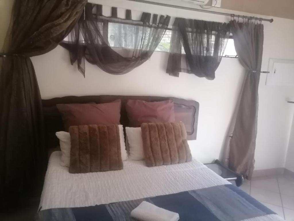 Two Summers Guesthouse Phalaborwa Exterior foto